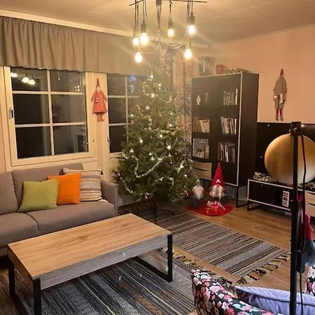 Apartment Cozy House Close To Santavillage