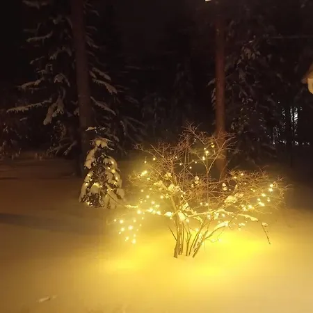 Cozy House Close To Santavillage Apartment