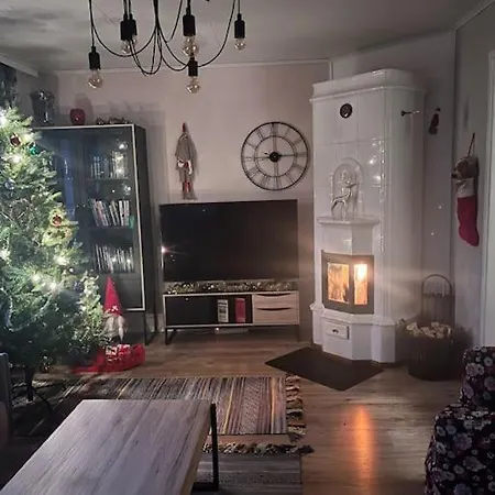 Cozy House Close To Santavillage