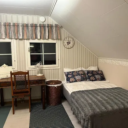 Cozy House Close To Santavillage Apartment