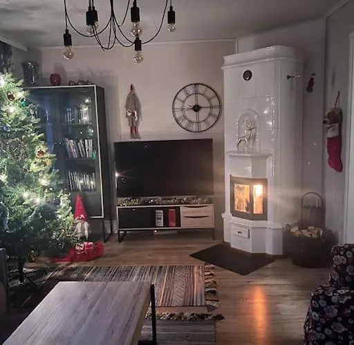 Cozy House Close To Santavillage